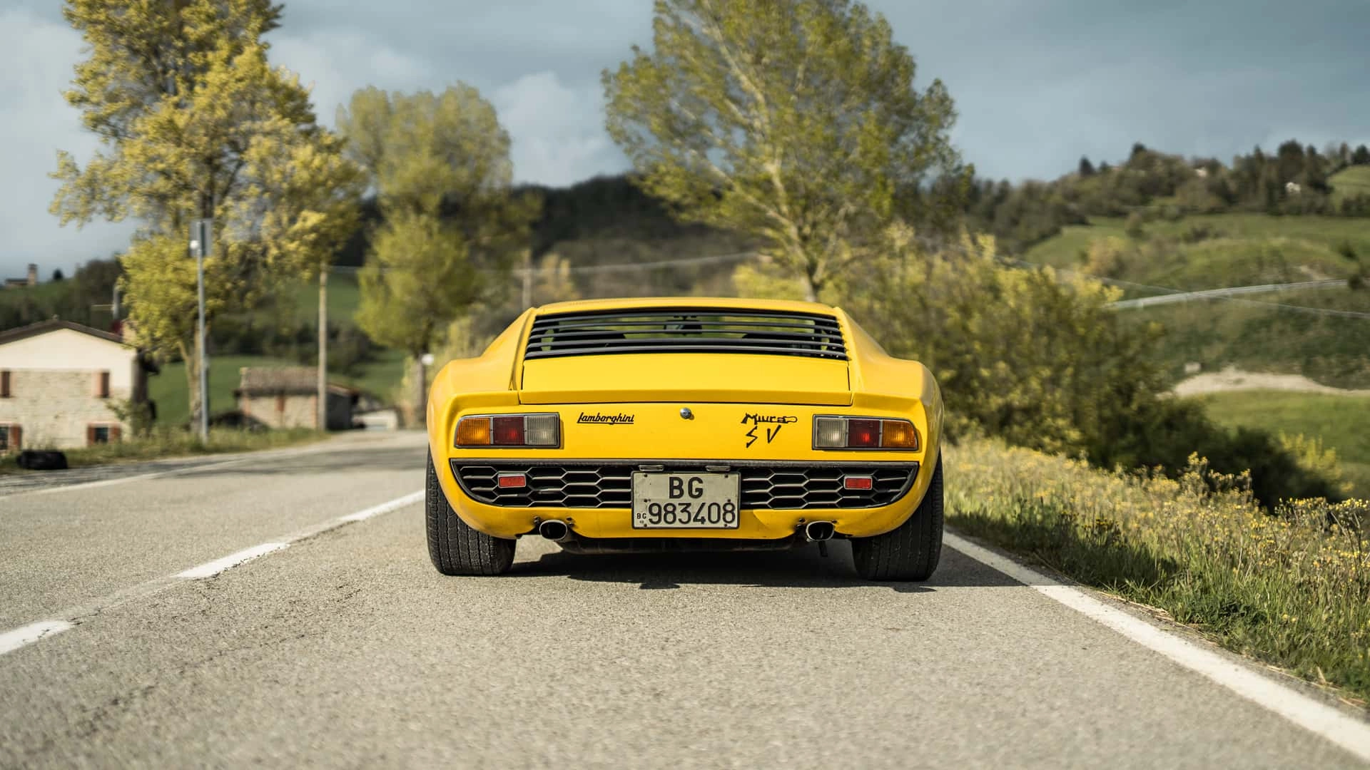 Lamborghini miura sv (6)